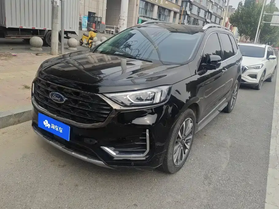 Ford Edge PLUS EcoBoost 245 FWD Luxury Sharp 7-seater 2021