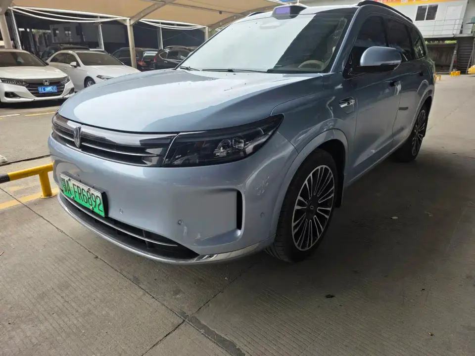 AITO Wenjie AITO M7 1.5T Smart Drive 4WD Ultra 6-seater 2024