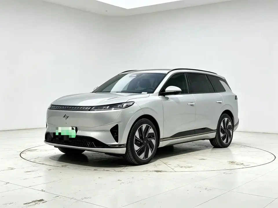Dongfeng Yipai eπ008 636Max Pure Electric 6-Seater 2024