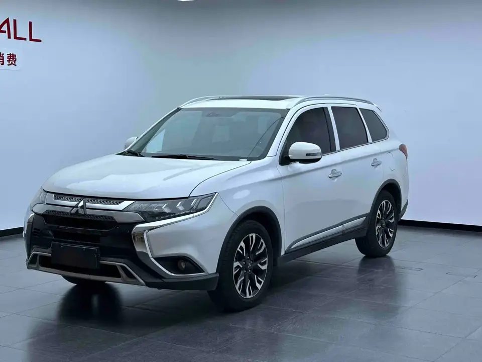 Mitsubishi Outlander 2.4L 4WD Premium Edition 5-seater 2021