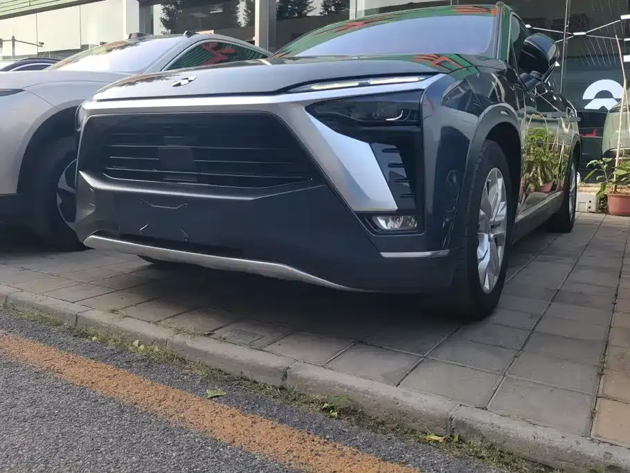 NIO ES8 415KM 6-Seater 2021