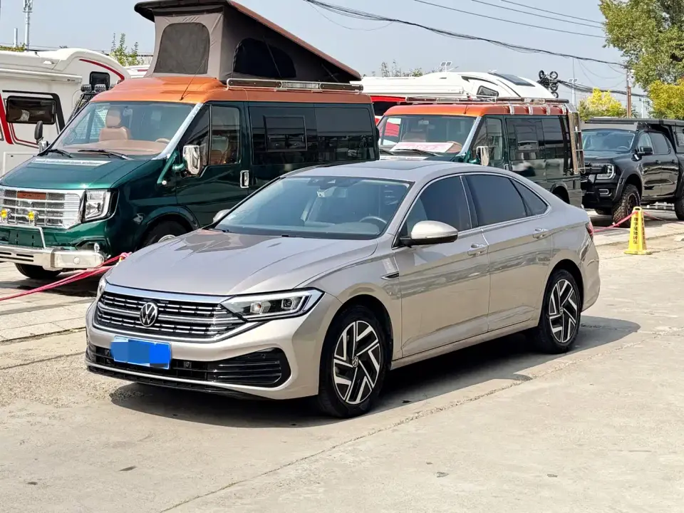 Volkswagen Sagitar 300TSI DSG Surpassing Edition 2022