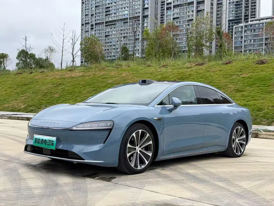 Zhijie S7 855km Max 2025