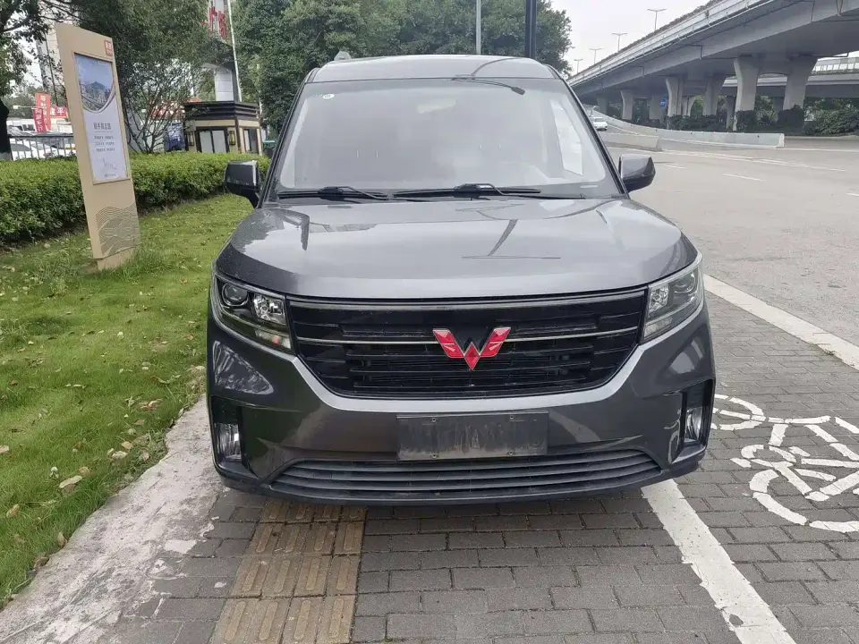 Wuling Motors Wuling Journey 1.5T Manual Luxury Edition 2022