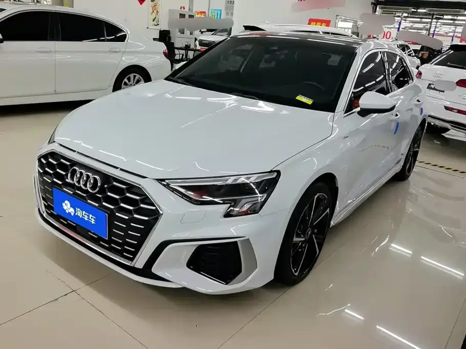 Audi A3 Model Sportback 35 TFSI Fashion Sport 2024