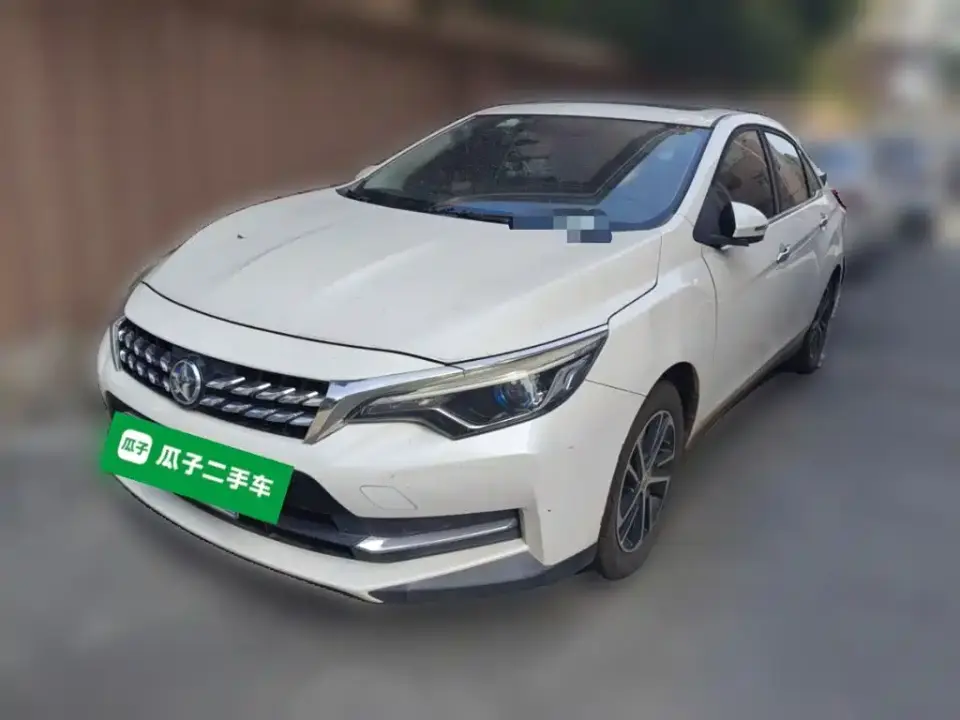 Venucia D60 1.6L XL CVT Smart Connect Elite Edition (ISS) 2020
