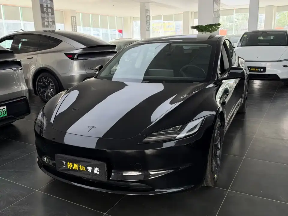 Tesla Model 3 Model Year Facelift Rear-Wheel Drive 2026