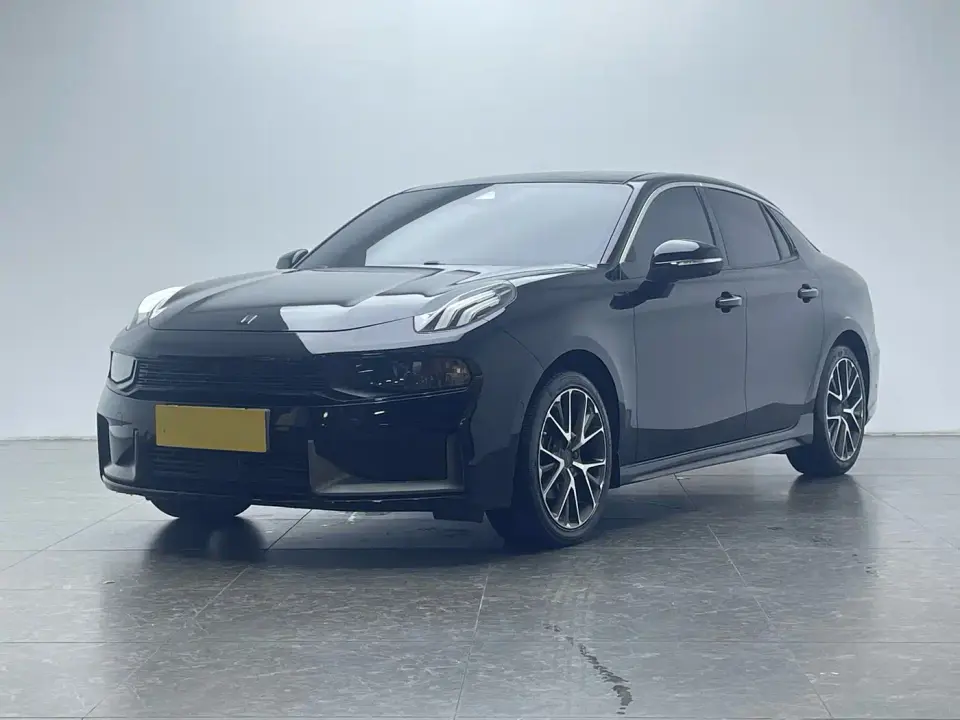 Lynk & Co 03 2.0TD Auto Power Pro Version 2020