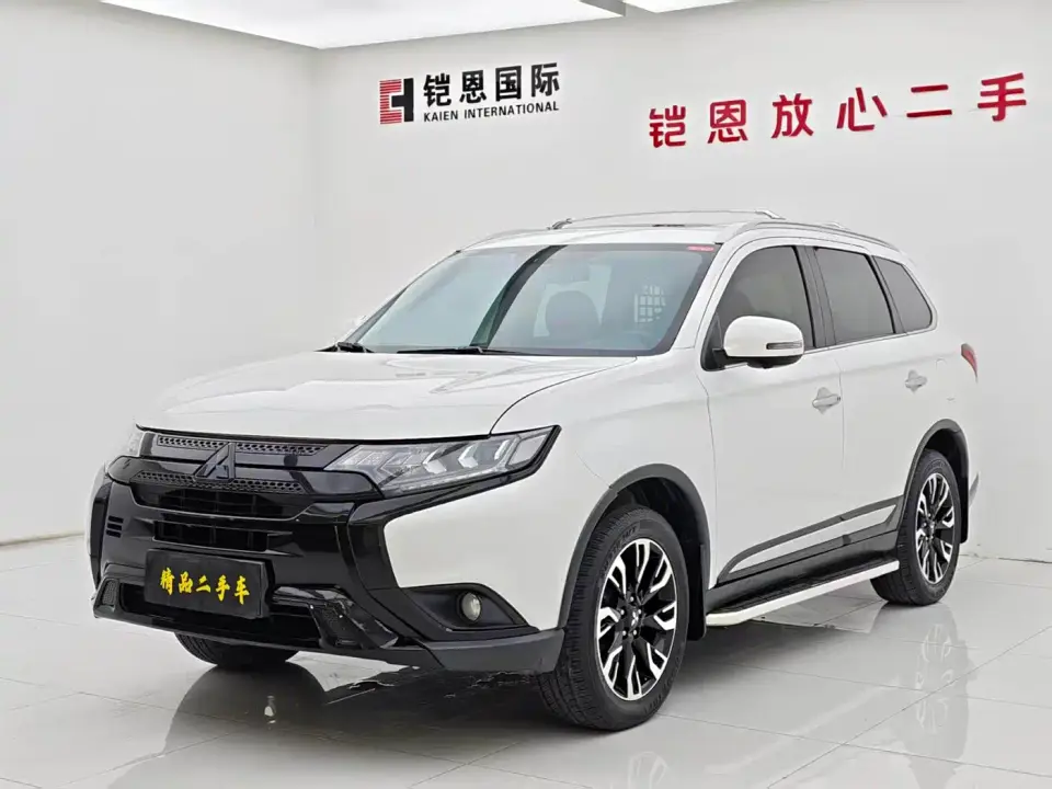 Mitsubishi Outlander 2.4L 4WD Deluxe Edition 7-Seater China VI 2019