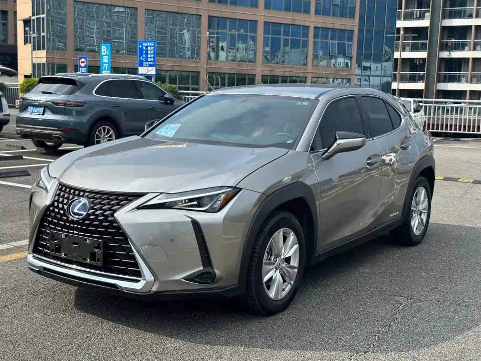 Lexus UX 260h Explore Cool Edition China V 2021