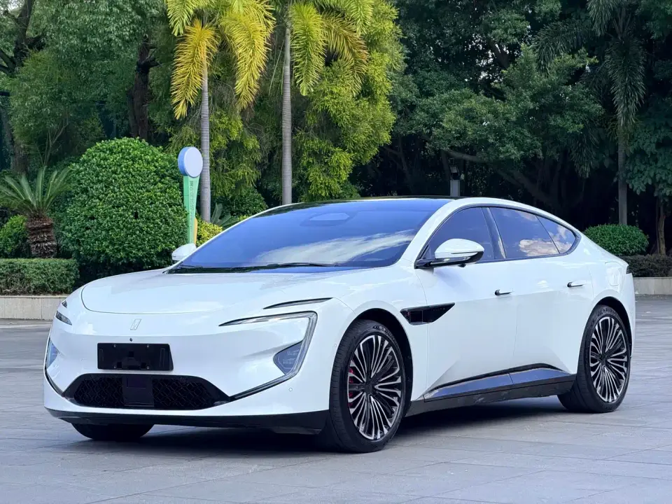 Avatr 12 Ultra Extended Range Edition 2024