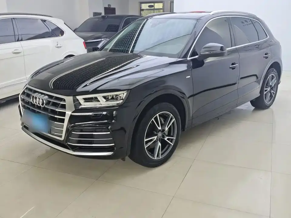 Audi Q5L 40 TFSI Prestige Fashion 2020