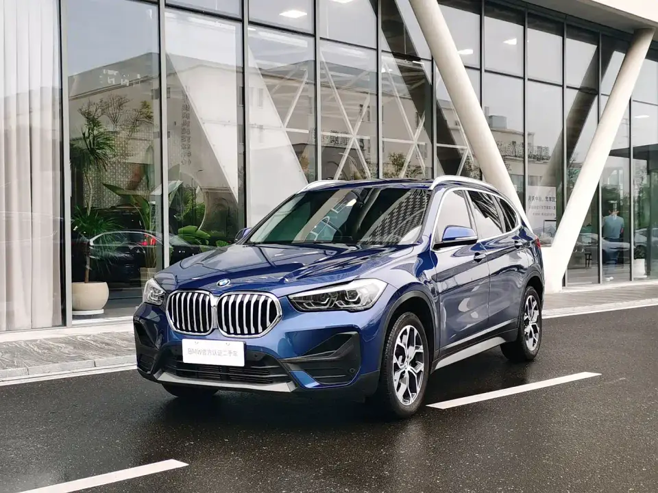 BMW X1 sDrive25Li Leading 2021