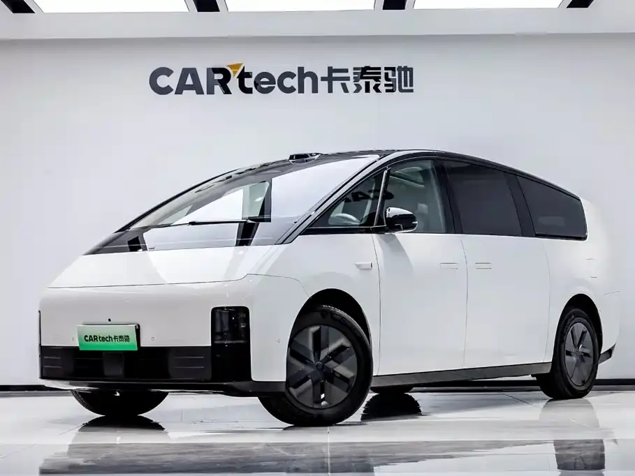 Li Auto MEGA Ultra Smart Renewal Edition 2025