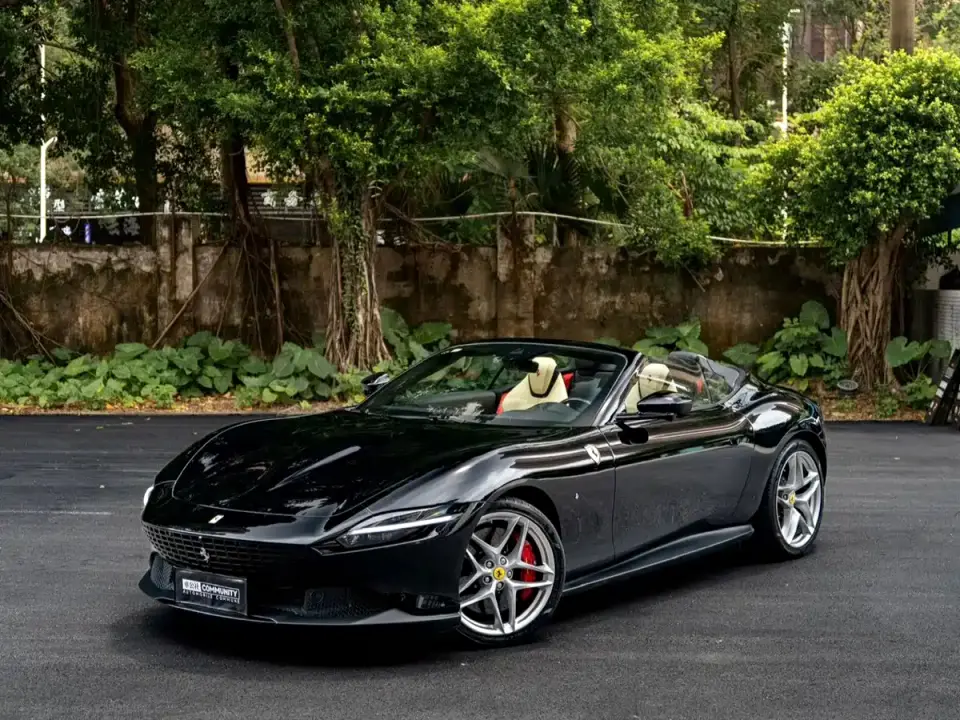 Ferrari Roma Model Spider 2025