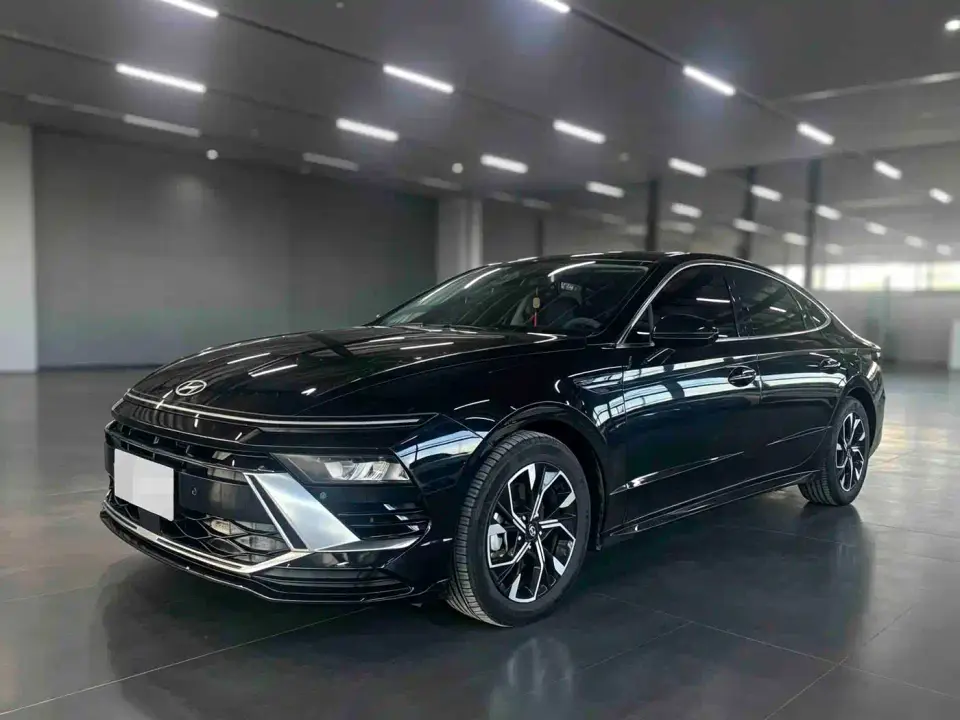 Hyundai Sonata 1.5T Pro 2025