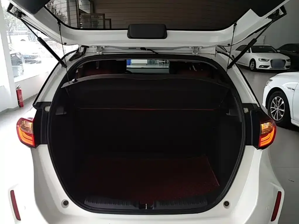 Honda Fit 1.5L CVT Trend Edition 2023 — фото 15