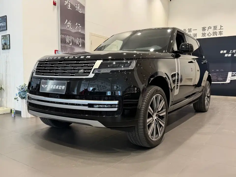 Land Rover Range Rover 3.0 L6 400PS Genesis Extended Wheelbase 2025