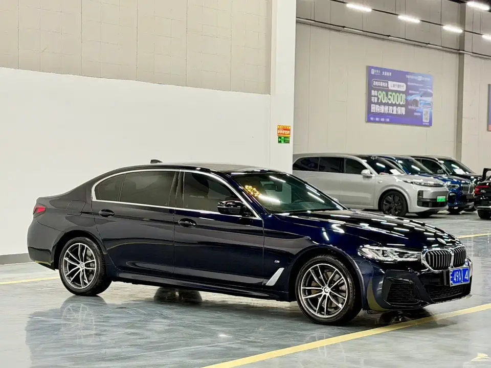BMW 5 Series 525Li M Sport Package 2021