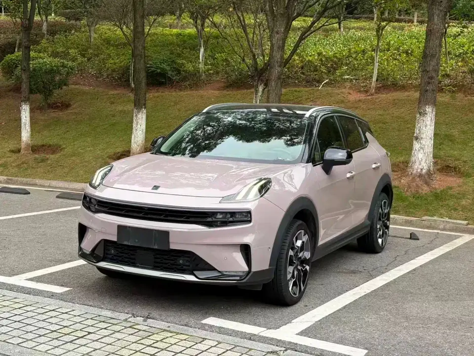 Lynk & Co 06 1.5T Shero Pink Special Edition 2022
