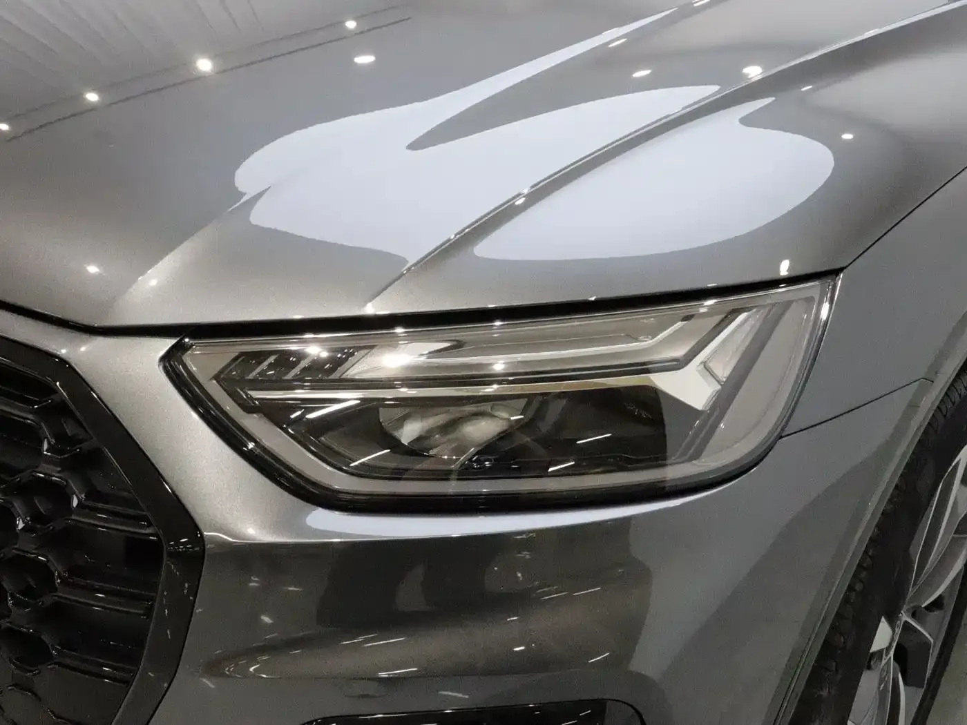 Audi Q5L Model 40 TFSI Luxury Dynamic 2024 — фото 18
