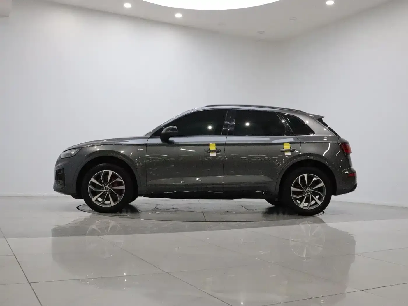 Audi Q5L Model 40 TFSI Luxury Dynamic 2024 — фото 8