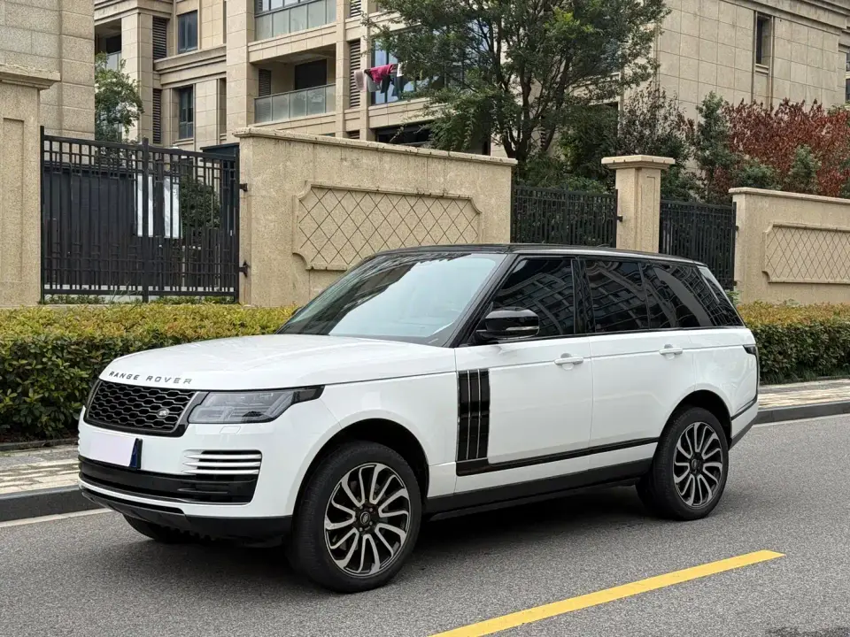 Land Rover Range Rover 3.0 L6 360PS Golden Age Edition 2022