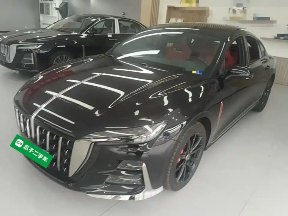 Hongqi H6 Model 2.0T Fashion Edition 2025
