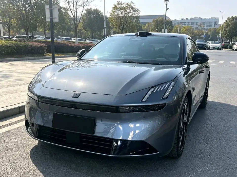 Lynk & Co Z10 95kWh 702km AWD Smart Drive Ultra 2024