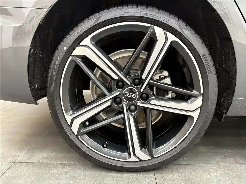 Audi A4L 40 TFSI Luxury Dynamic 2024 — фото 21
