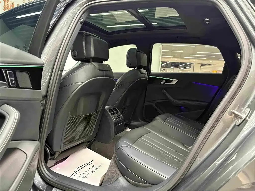 Audi A4L 40 TFSI Luxury Dynamic 2024 — фото 13