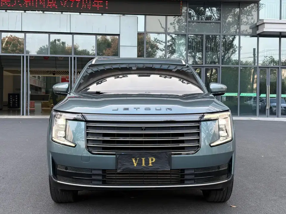 Jetour X70L 2.0T Automatic Flagship 7-Seater 2025
