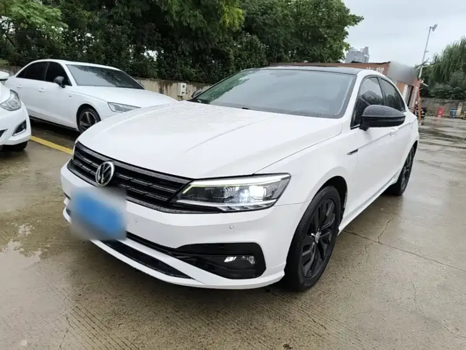 Volkswagen Lamando 280TSI DSG Luxury Phantom Edition 2020