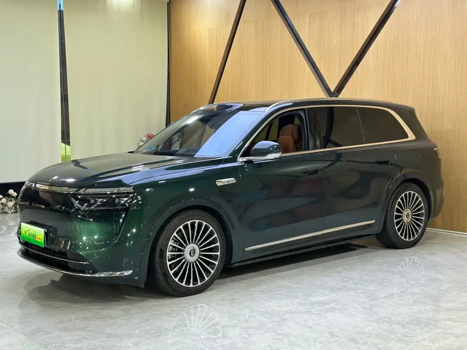 AITO Wenjie AITO M8 Extended Range Ultra 53.4kWh 6-Seater 2025