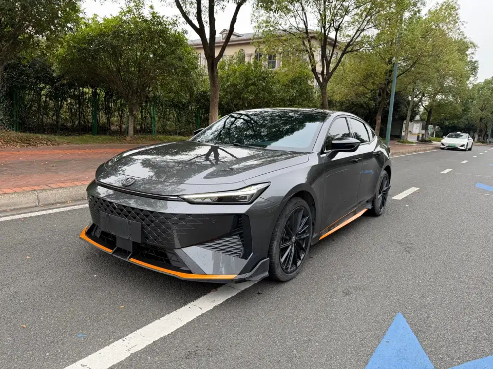 Changan UNI-V 1.5T Deluxe Sport 2025