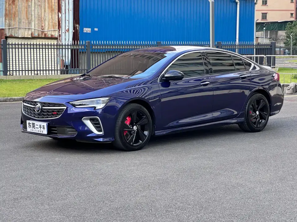 Buick Regal GS Premium 2022