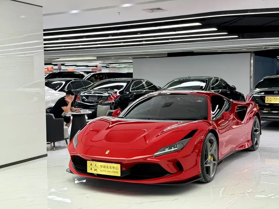 Ferrari F8 Tributo 3.9T V8 2022
