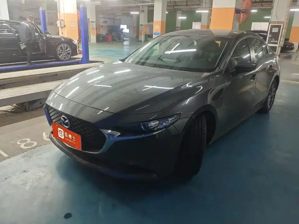 Mazda Mazda3 Axela 2.0L Automatic Quality Edition 2022