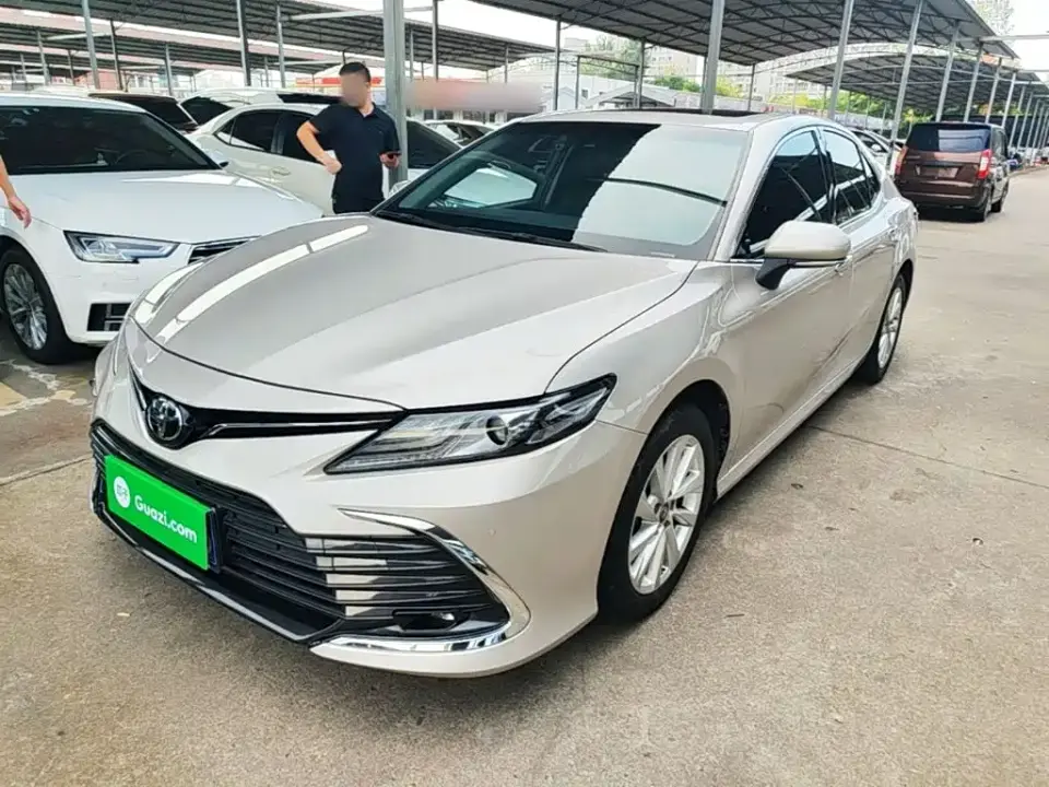 Toyota Camry 2.0G Luxury Edition 2022