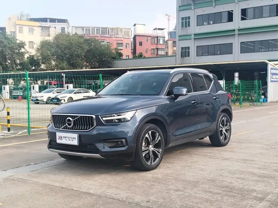 Volvo XC40 T4 AWD Smart Luxury Edition 2021