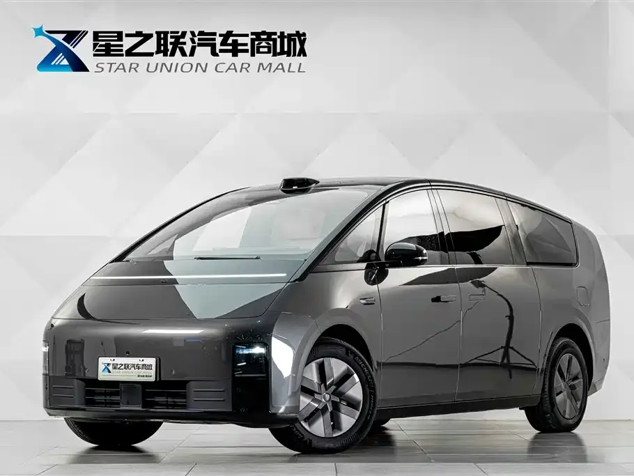 Li Auto MEGA Ultra 2024