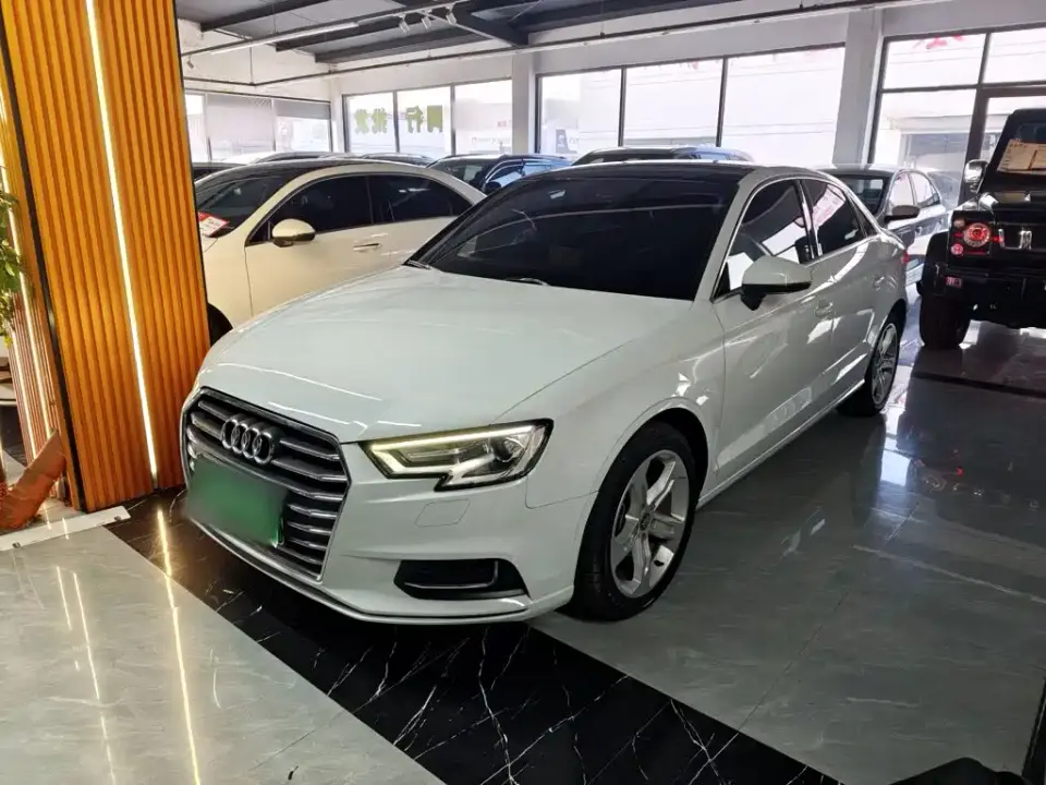 Audi A3 Facelift Limousine 35 TFSI Progressive (China VI) 2020