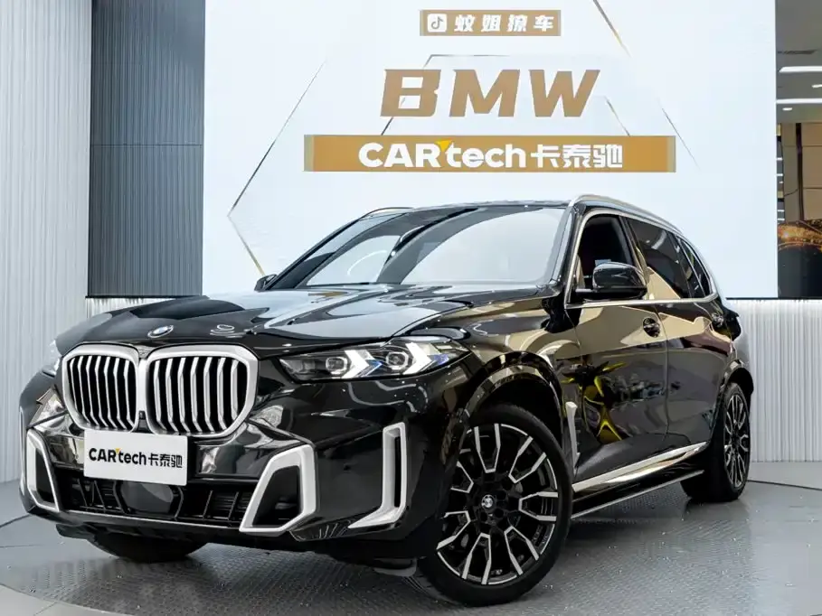 BMW X5 xDrive 40Li M Sport Package 2025