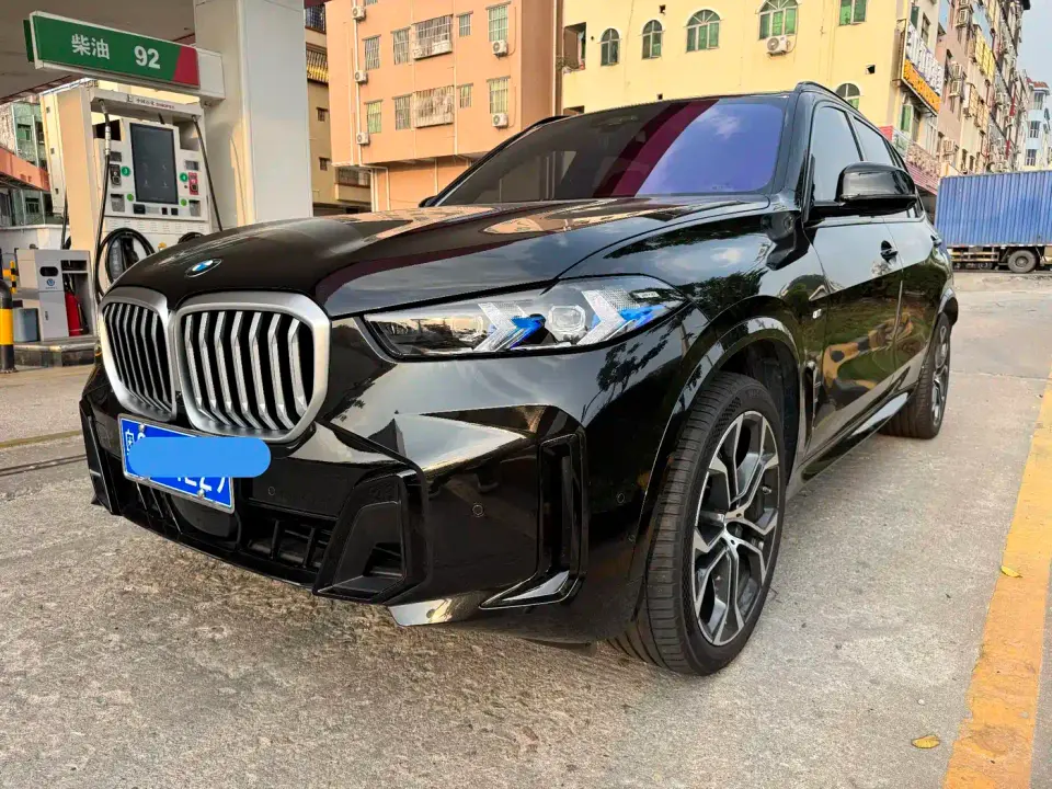 BMW X5 Model xDrive 40Li Exclusive M Sport Blackout Package 2025