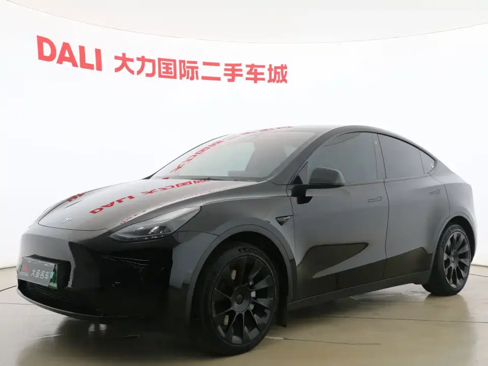 Tesla Model Y Facelift Rear-Wheel Drive Version 2023
