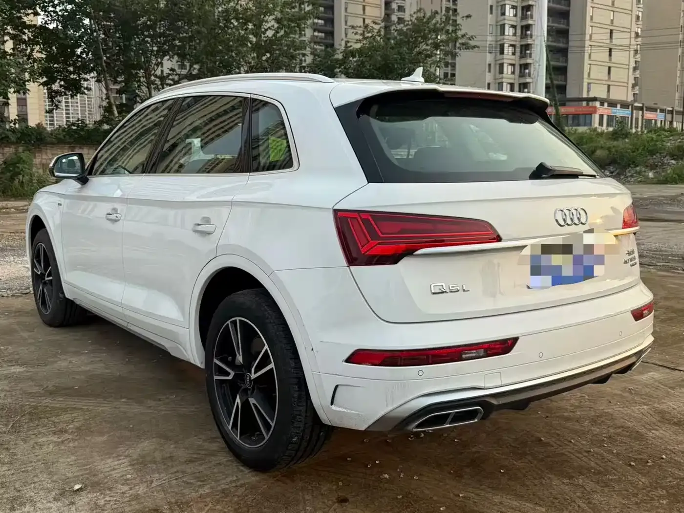 Audi Q5L Model 40 TFSI Luxury Dynamic 2024 — фото 10