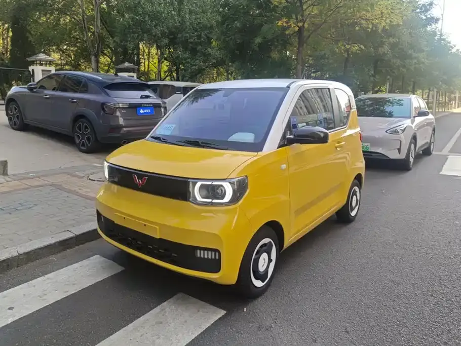 Wuling Motors Hongguang MINIEV Macaron Premium Edition LFP 2021
