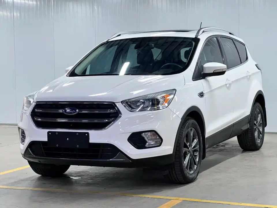 Ford Kuga EcoBoost 180 2WD Platinum Wing Edition China VI 2020