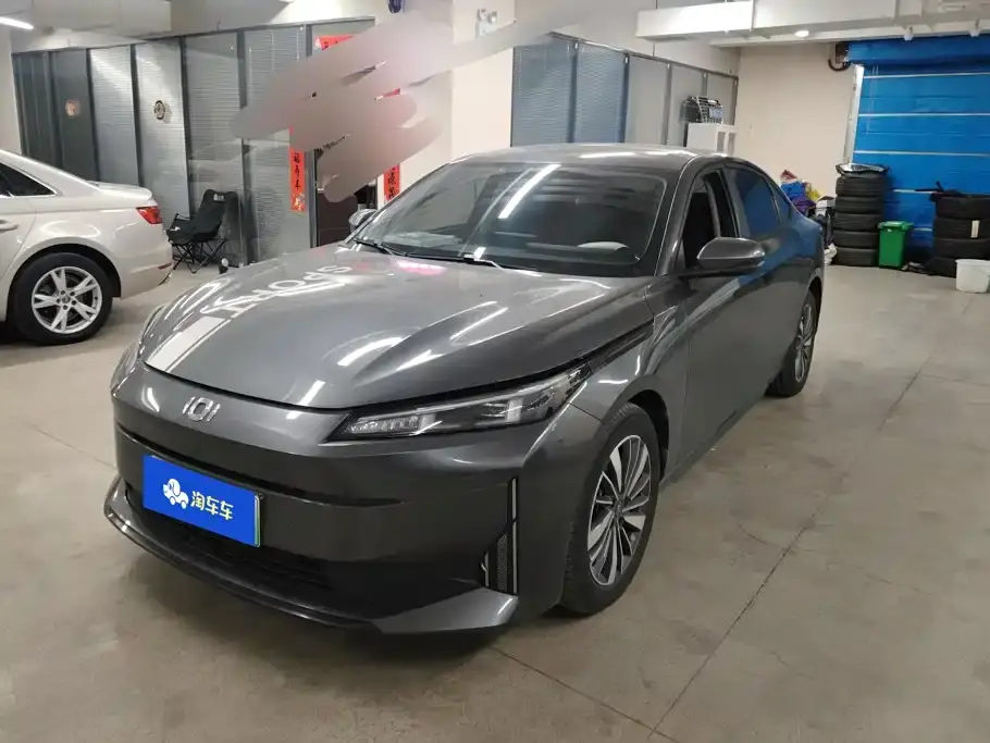 Changan Qiyuan A05 Deluxe Edition 70 Leading 2024