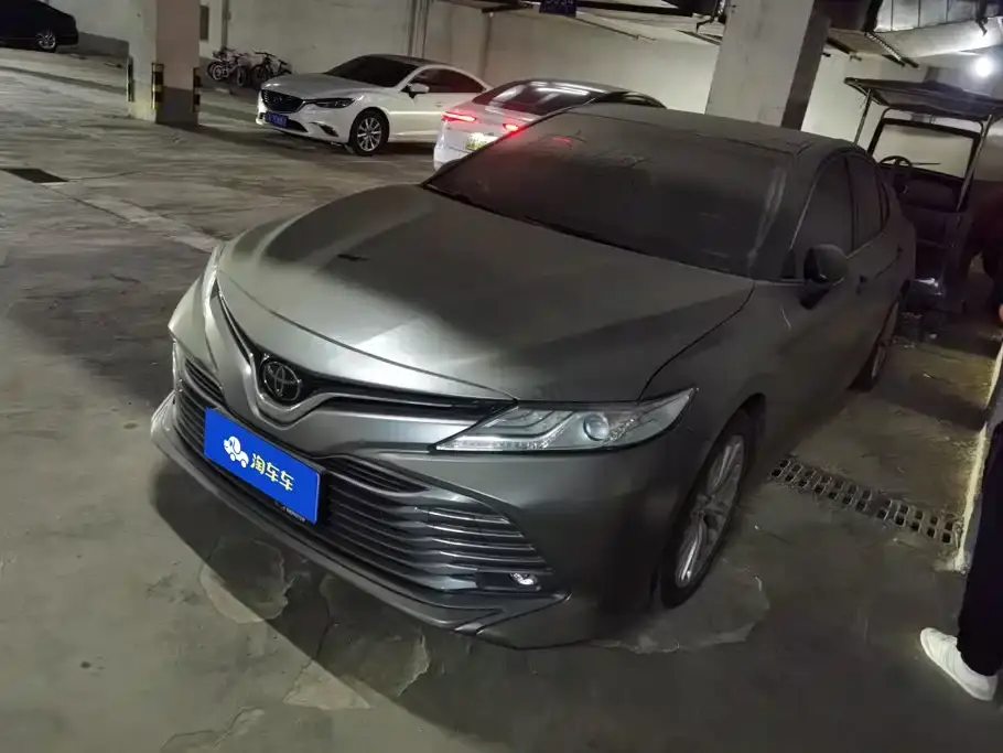 Toyota Camry 2.5G Luxury Edition China VI 2020